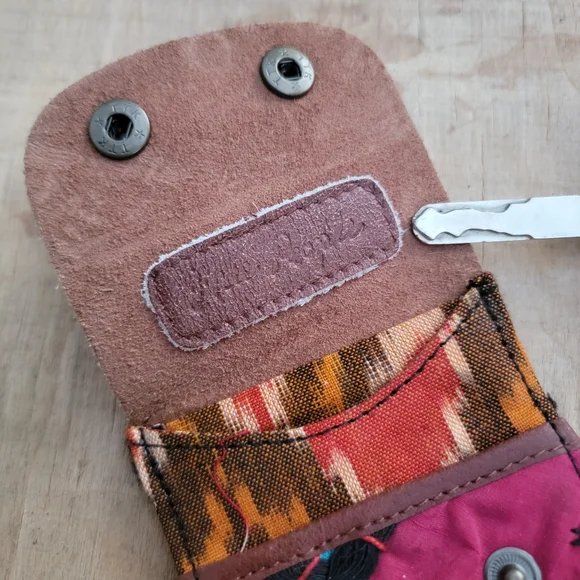 🎱🔮 Free People Boho Embroidered Repurposed vtg banjara hippie Wallet card case - Picture 7 of 16